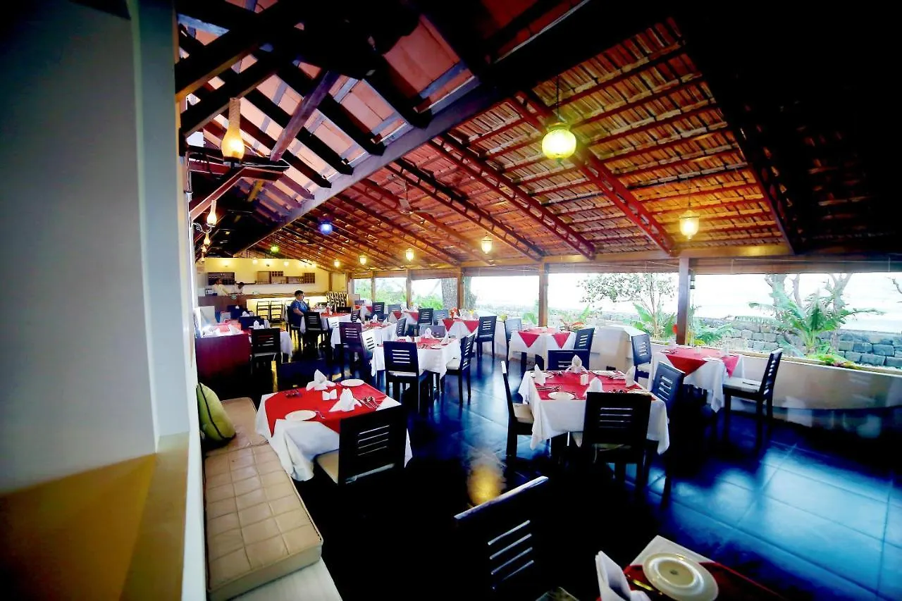 Old Lighthouse Bristow Hotel , Fort Kochi
