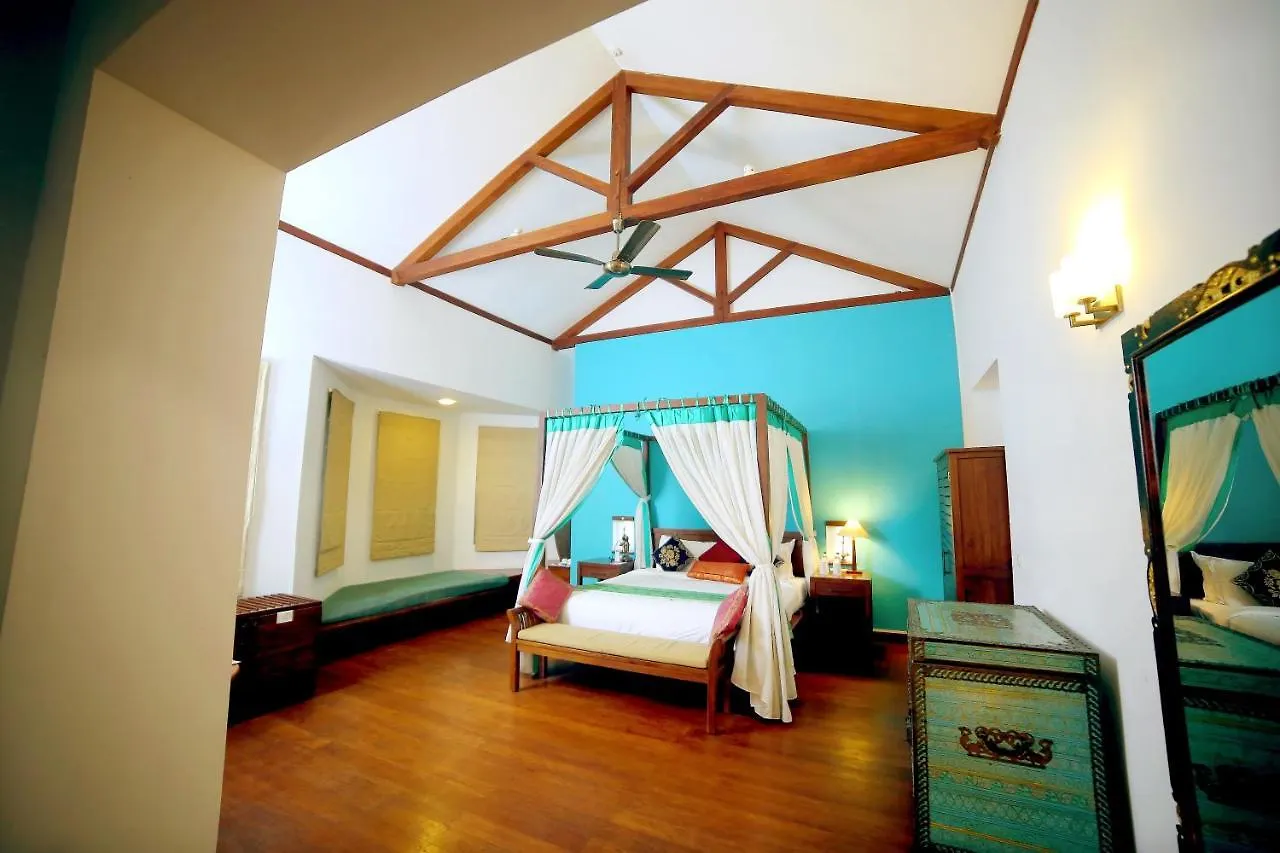 Old Lighthouse Bristow Hotel , Fort Kochi 3*,